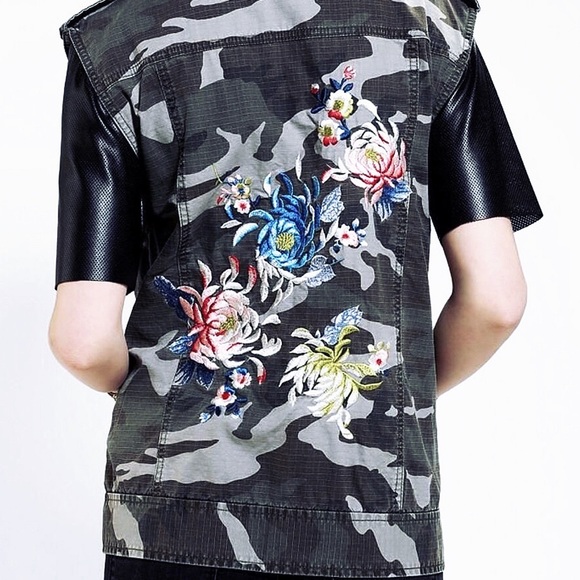 UO Moto Vest - Picture 5 of 13